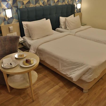 Sarovar Portico Naraina, Hotel New Delhi Eksteriør billede