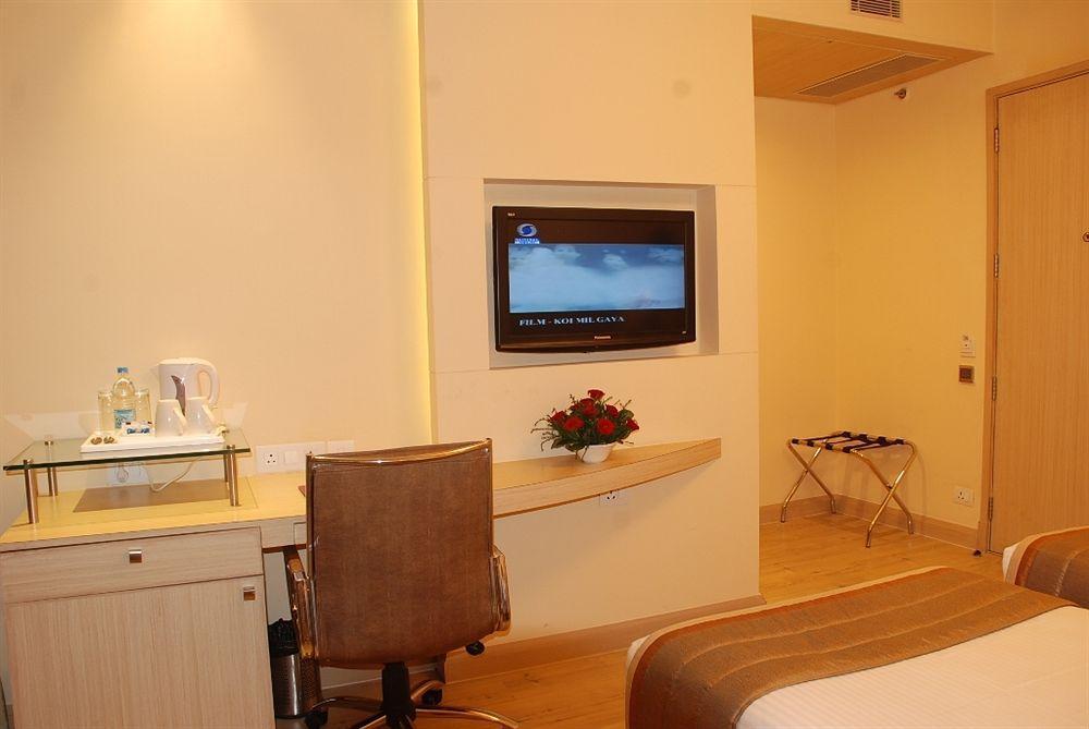Sarovar Portico Naraina, Hotel New Delhi Eksteriør billede