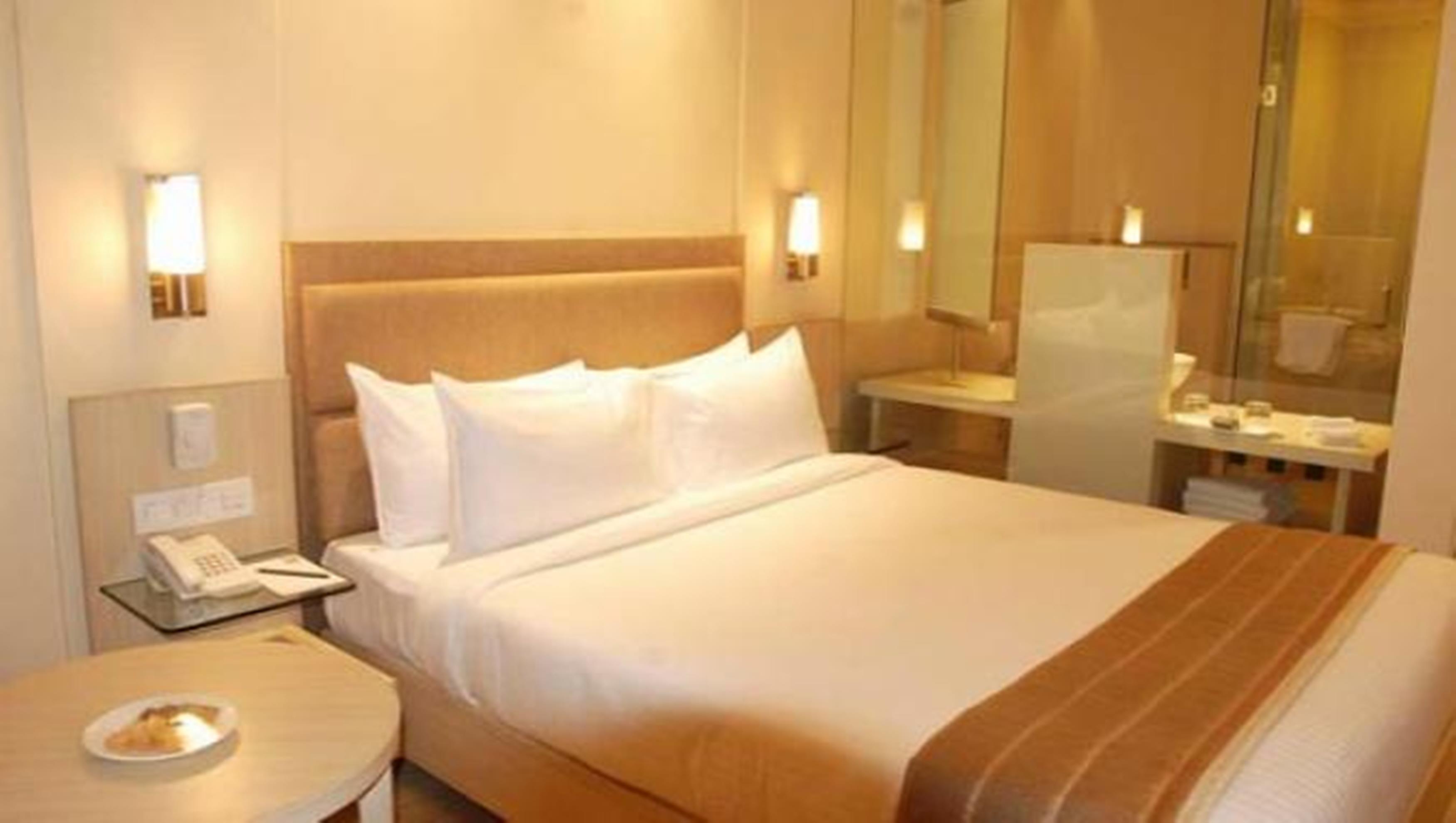 Sarovar Portico Naraina, Hotel New Delhi Eksteriør billede