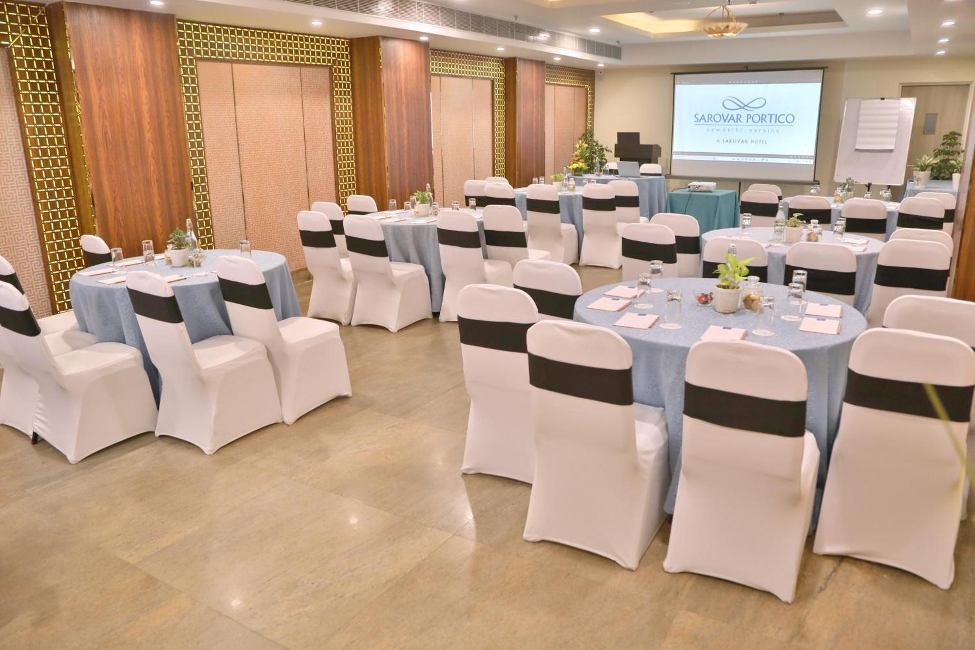 Sarovar Portico Naraina, Hotel New Delhi Eksteriør billede