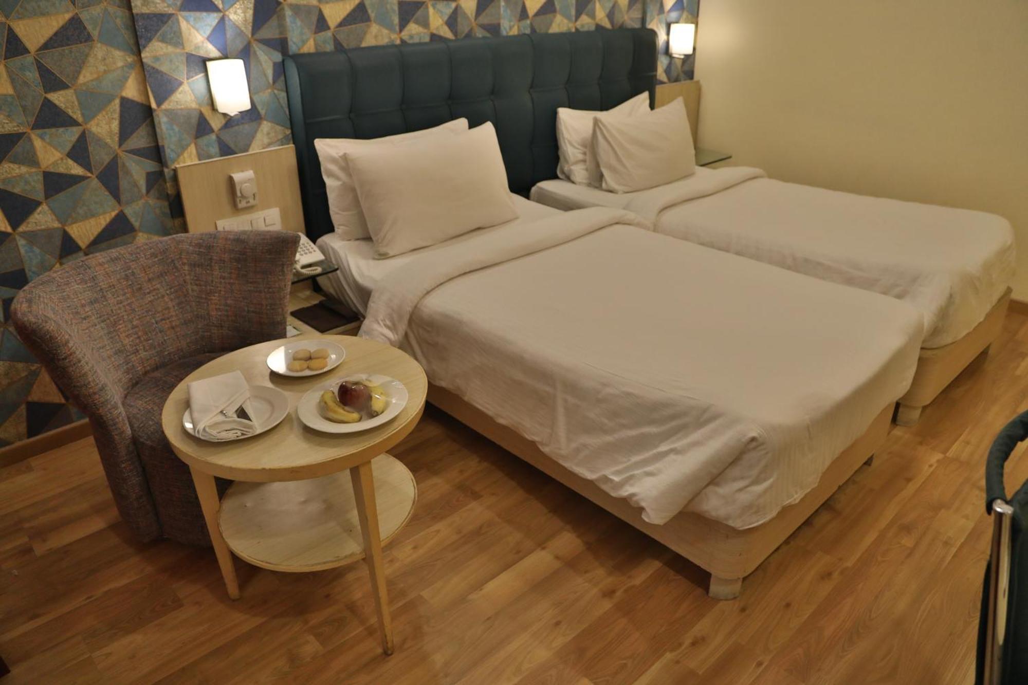 Sarovar Portico Naraina, Hotel New Delhi Eksteriør billede